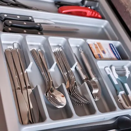 Katarinas House Mit 2 Stilvoll, Gemuetlich & Zentral Boxspringbett, Parkplatz, Balkon Oder Garten Moers