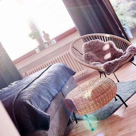 Katarinas House Mit 2 Stilvoll, Gemuetlich & Zentral Boxspringbett, Parkplatz, Balkon Oder Garten Daire Moers