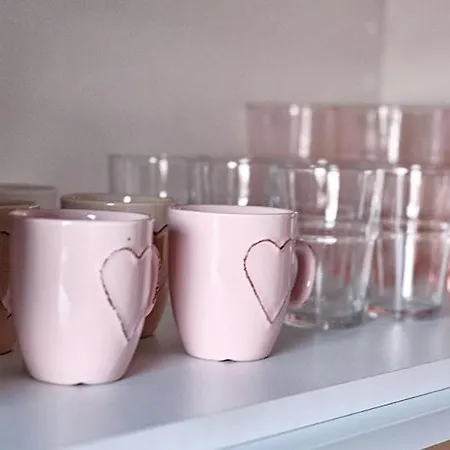 Daire Katarinas House Mit 2 Stilvoll, Gemuetlich & Zentral Boxspringbett, Parkplatz, Balkon Oder Garten Moers