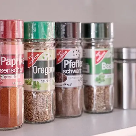 Katarinas House Mit 2 Stilvoll, Gemuetlich & Zentral Boxspringbett, Parkplatz, Balkon Oder Garten Moers