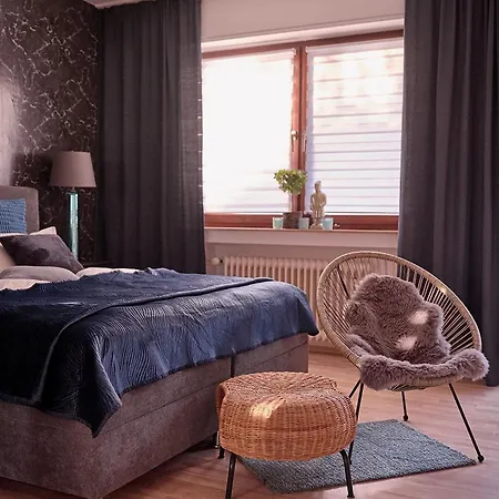 Katarinas House Mit 2 Stilvoll, Gemuetlich & Zentral Boxspringbett, Parkplatz, Balkon Oder Garten