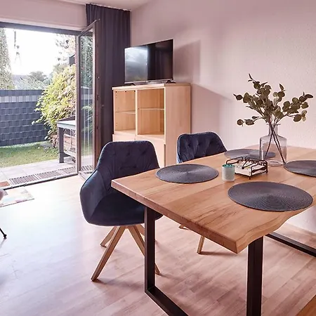Katarinas House Mit 2 Stilvoll, Gemuetlich & Zentral Boxspringbett, Parkplatz, Balkon Oder Garten Apartment *