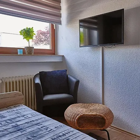 Katarinas House Mit 2 Stilvoll, Gemuetlich & Zentral Boxspringbett, Parkplatz, Balkon Oder Garten Daire