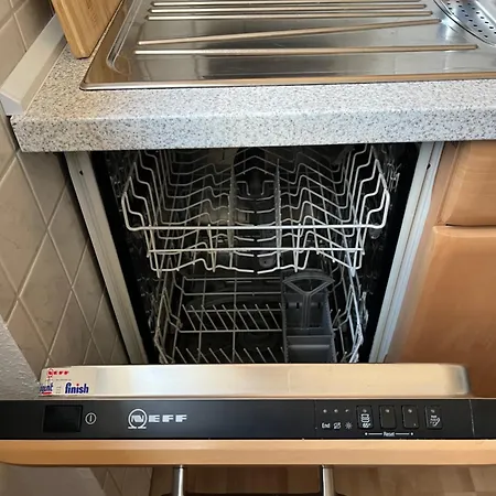 Katarinas House Mit 2 Stilvoll, Gemuetlich & Zentral Boxspringbett, Parkplatz, Balkon Oder Garten