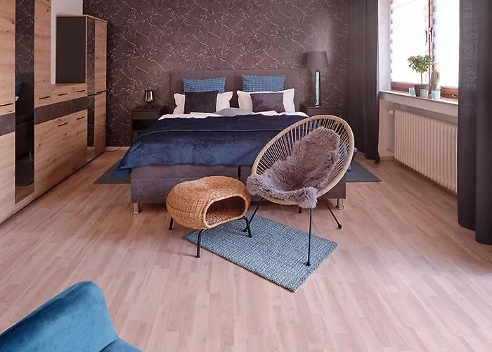 Katarinas House Mit 2 Stilvoll, Gemuetlich & Zentral Boxspringbett, Parkplatz, Balkon Oder Garten * Moers