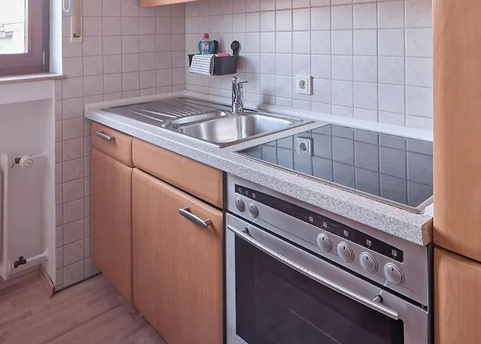 Lejlighed Katarinas House Mit 2 Stilvoll, Gemuetlich & Zentral Boxspringbett, Parkplatz, Balkon Oder Garten