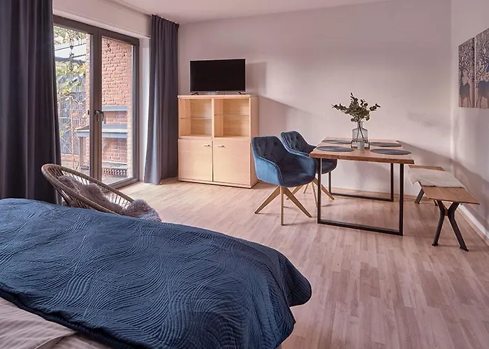 Katarinas House Mit 2 Stilvoll, Gemuetlich & Zentral Boxspringbett, Parkplatz, Balkon Oder Garten Lejlighed