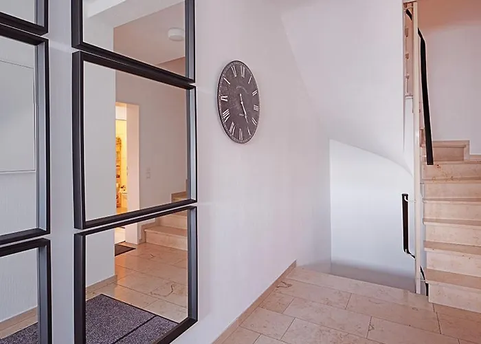 Katarinas House Mit 2 Stilvoll, Gemuetlich & Zentral Boxspringbett, Parkplatz, Balkon Oder Garten Lejlighed