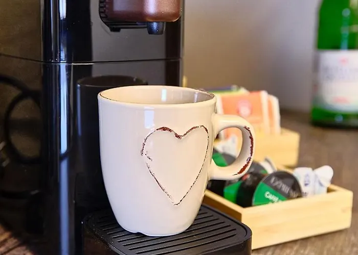 Lejlighed Katarinas House Mit 2 Stilvoll, Gemuetlich & Zentral Boxspringbett, Parkplatz, Balkon Oder Garten