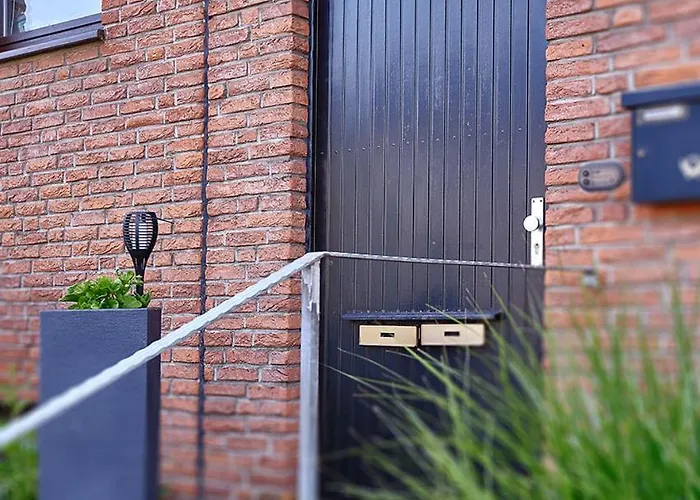 Lejlighed Katarinas House Mit 2 Stilvoll, Gemuetlich & Zentral Boxspringbett, Parkplatz, Balkon Oder Garten Moers