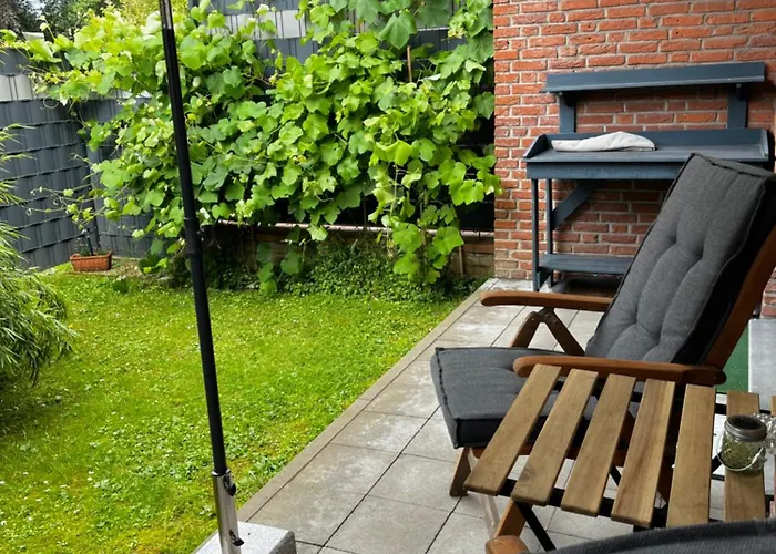 Lejlighed Katarinas House Mit 2 Stilvoll, Gemuetlich & Zentral Boxspringbett, Parkplatz, Balkon Oder Garten Moers